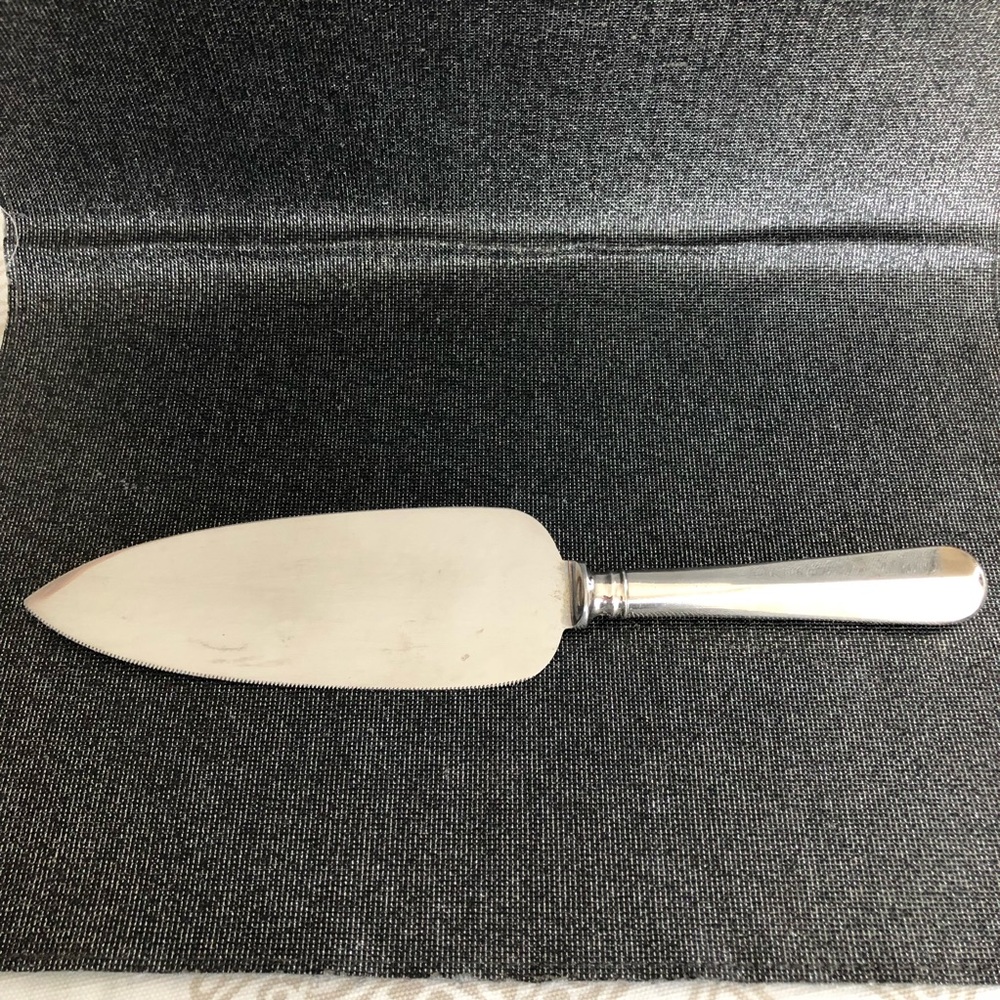 Vintage Lodge Sheffield England Cake Slicer